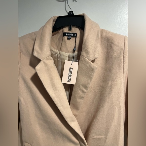 Missguided Jackets & Blazers - NWT Missguided Oversized Jacket for Women Tan color Size 6